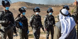 Israeli illegally demolishing palestinian homes