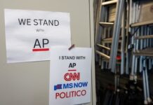 i stand with cnn
